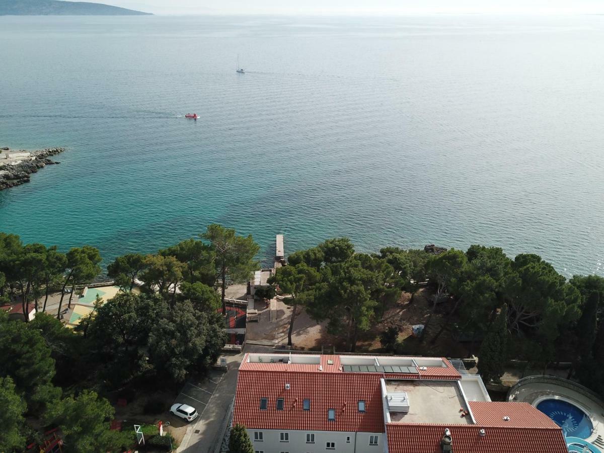 Sesar Apartments Krk - No. 1 Iva Krk Town Exteriér fotografie