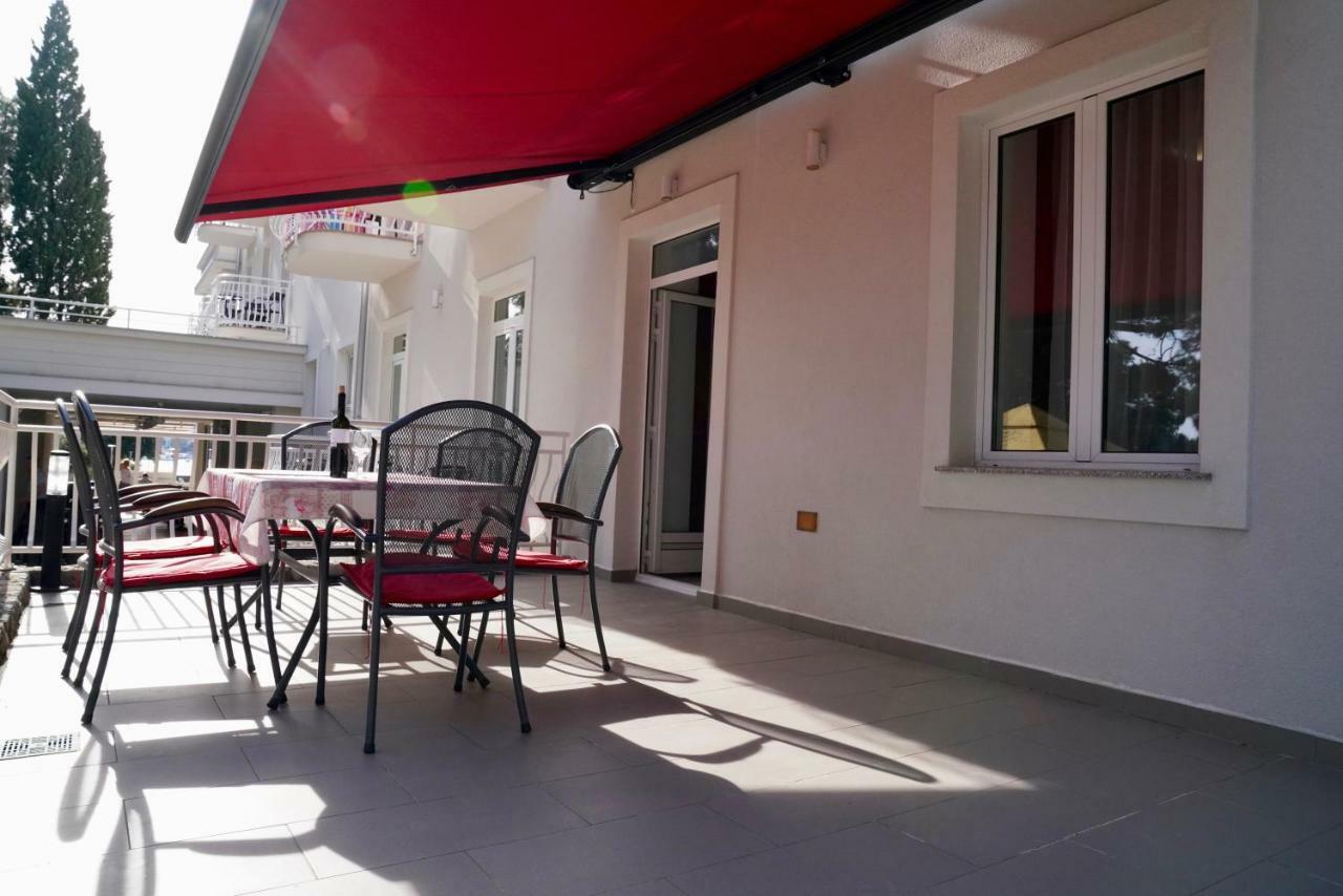 Sesar Apartments Krk - No. 1 Iva Krk Town Exteriér fotografie